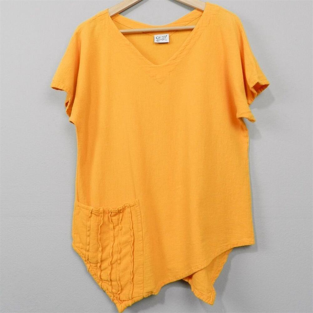 Oh My Gauze! V-Neck Golden Yellow Blouse Size S/M Asymmetrical Hem Casual *Flaw